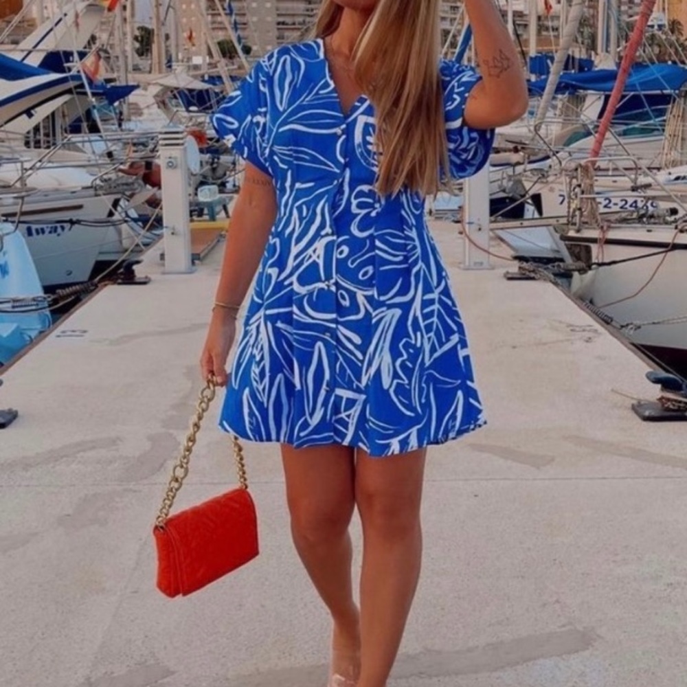 Zara Blue and White Mini Dress, Size Small 🎉